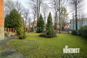 Дом 419м², 3-этажный, участок 17 сот.  