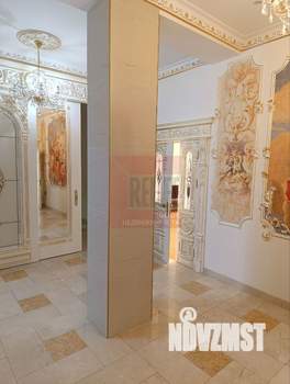 Дом 507м&sup2;, 3-этажный, участок 7 сот.  