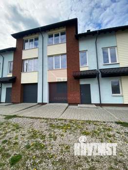 Таунхаус 228м², 2-этажный, участок 2 сот.  