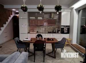 Таунхаус 150м², 3-этажный, участок 4 сот.  