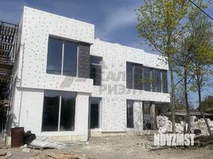 Дом 140м², 2-этажный, участок 3 сот.  