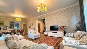 Дом 209м&sup2;, 2-этажный, участок 8 сот.  