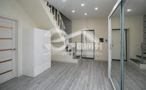 Дом 161м², 2-этажный, участок 4 сот.  