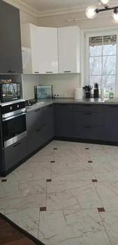 Дом 183м&sup2;, 2-этажный, участок 8 сот.  