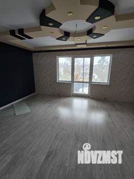 Дом 180м², 2-этажный, участок 5 сот.  