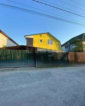 Дом 250м², 3-этажный, участок 5 сот.  