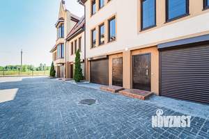 Дом 143м&sup2;, 3-этажный, участок 2 сот.  