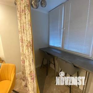 1-к квартира, посуточно, 40м2, 13/16 этаж