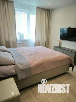 1-к квартира, посуточно, 34м2, 8/9 этаж