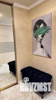 Студия квартира, посуточно, 43м2, 1/12 этаж