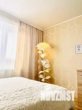 1-к квартира, посуточно, 42м2, 4/9 этаж