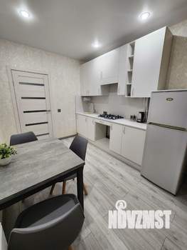 1-к квартира, посуточно, 36м2, 4/10 этаж