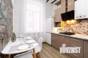 1-к квартира, посуточно, 53м2, 1/1 этаж