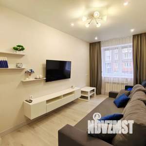 1-к квартира, посуточно, 33м2, 1/8 этаж