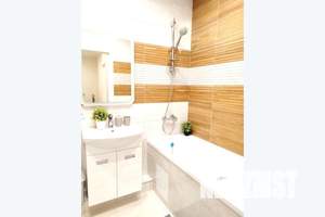 1-к квартира, посуточно, 42м2, 6/8 этаж