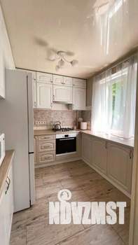 2-к квартира, посуточно, 44м2, 1/1 этаж