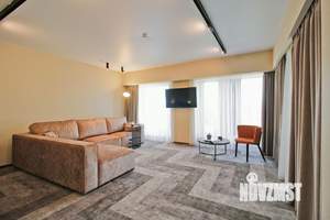 1-к квартира, посуточно, 59м2, 1/1 этаж