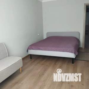 1-к квартира, посуточно, 38м2, 1/9 этаж