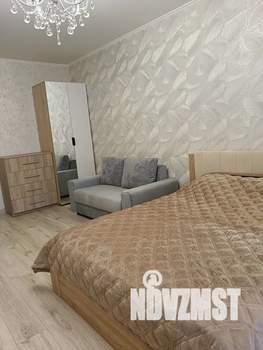 1-к квартира, посуточно, 40м2, 3/8 этаж