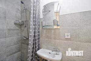 Студия квартира, посуточно, 14м2, 1/5 этаж
