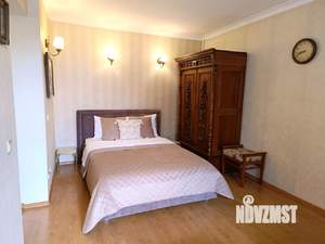 1-к квартира, посуточно, 38м2, 3/3 этаж