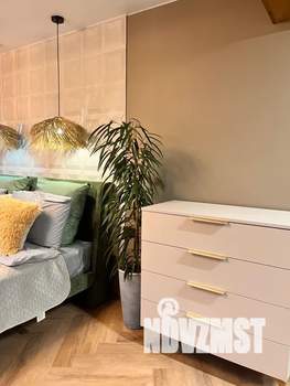 Студия квартира, посуточно, 30м2, 1/3 этаж