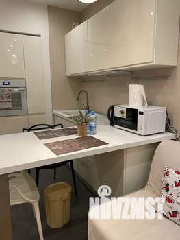 Студия квартира, посуточно, 33м2, 2/5 этаж
