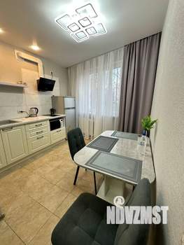 1-к квартира, посуточно, 40м2, 1/10 этаж