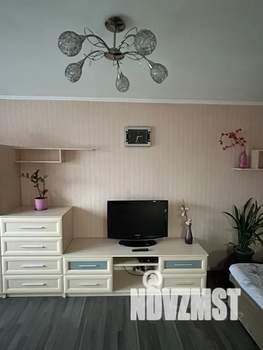 1-к квартира, посуточно, 38м2, 4/5 этаж