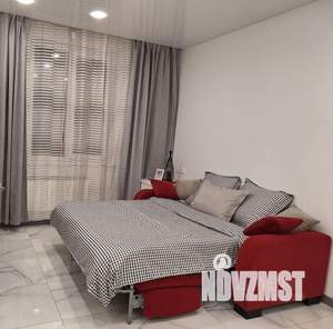 1-к квартира, посуточно, 40м2, 4/4 этаж
