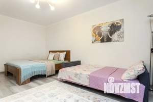 1-к квартира, посуточно, 40м2, 7/10 этаж