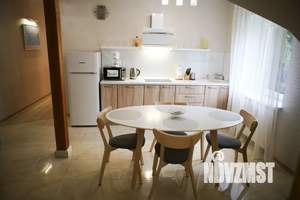 1-к квартира, посуточно, 50м2, 2/2 этаж