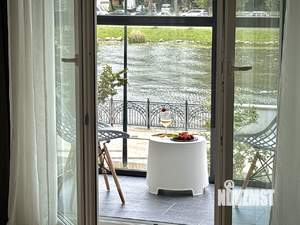 Студия квартира, посуточно, 42м2, 2/8 этаж