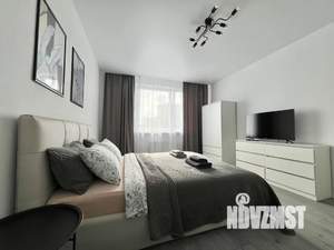 1-к квартира, посуточно, 42м2, 9/9 этаж