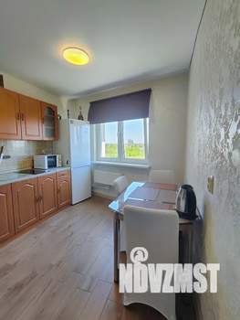 1-к квартира, посуточно, 40м2, 8/10 этаж