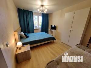 1-к квартира, посуточно, 33м2, 4/10 этаж