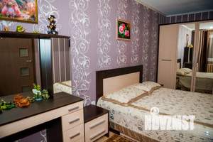 3-к квартира, посуточно, 58м2, 2/2 этаж