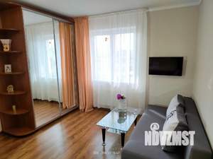 1-к квартира, посуточно, 33м2, 1/1 этаж