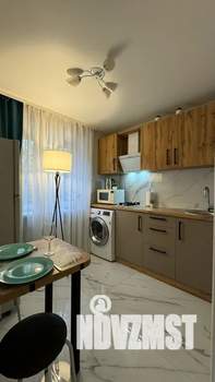 1-к квартира, посуточно, 35м2, 3/4 этаж