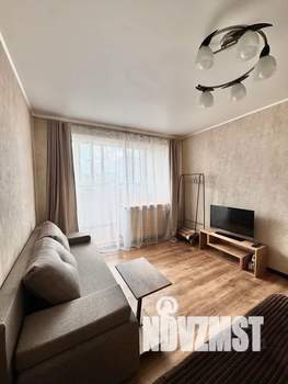 1-к квартира, посуточно, 35м2, 7/10 этаж