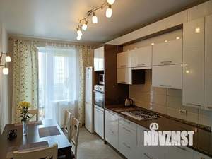 1-к квартира, посуточно, 42м2, 4/10 этаж