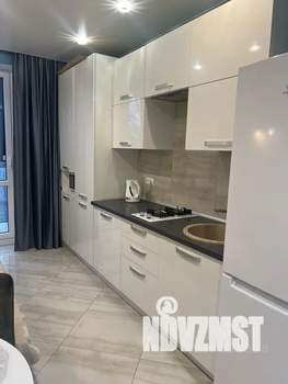 1-к квартира, посуточно, 45м2, 3/8 этаж