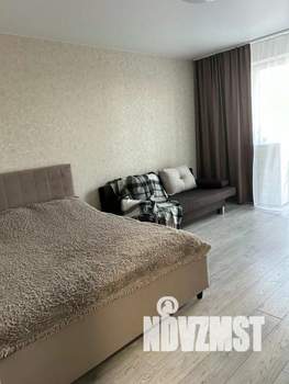 1-к квартира, посуточно, 42м2, 1/1 этаж