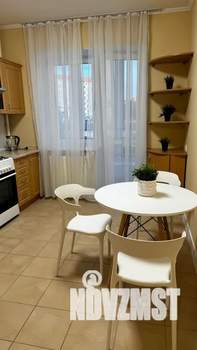 1-к квартира, посуточно, 45м2, 3/9 этаж