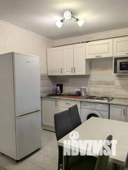 Студия квартира, посуточно, 35м2, 2/4 этаж