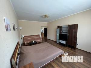 1-к квартира, посуточно, 44м2, 1/10 этаж