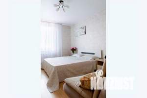 1-к квартира, посуточно, 44м2, 8/12 этаж