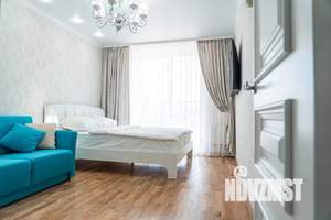 1-к квартира, посуточно, 42м2, 4/10 этаж