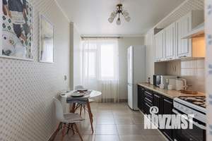 1-к квартира, посуточно, 50м2, 10/10 этаж