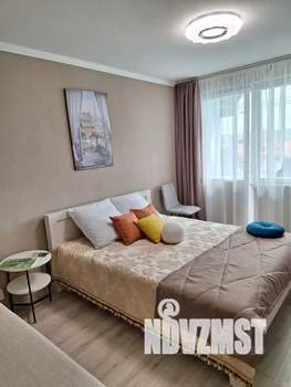 1-к квартира, посуточно, 32м2, 7/10 этаж